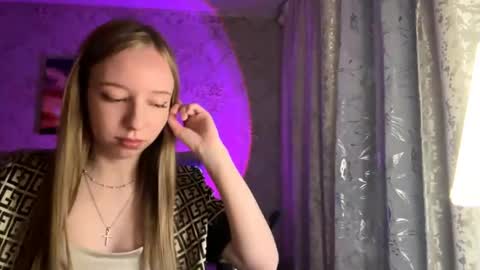 Snapshot of tammiglembocki chatting on 16, 4, 2026 Jenny online show from 16, 4, 2026