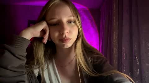 Snapshot of tammiglembocki chatting on 6, 5, 2026 Jenny online show from 6, 5, 2026