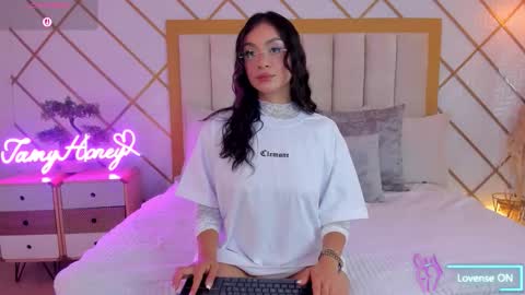 Snapshot of tamy_honey chatting on 11, 9, 2025 Tamy online show from 11, 9, 2025