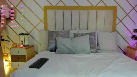 Snapshot of tamy_honey chatting on 10, 10, 2025 Tamy online show from 10, 10, 2025