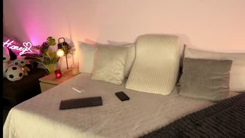 Tamy online show from 9, 7, 2026