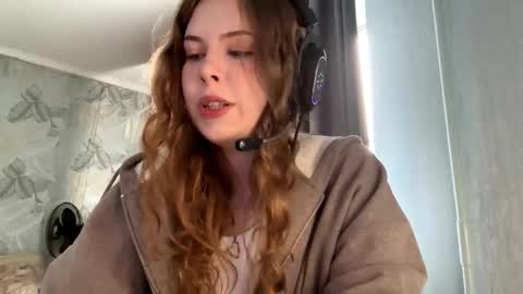 Snapshot of tanekadighton chatting on 6, 10, 2025 Layla online show from 6, 10, 2025