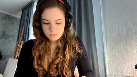 Snapshot of tanekadighton chatting on 17, 10, 2025 Layla online show from 17, 10, 2025
