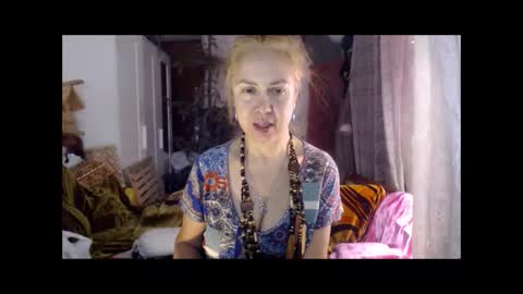 Milena online show from 5, 11, 2025