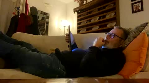 Dominique online show from 5, 2, 2025