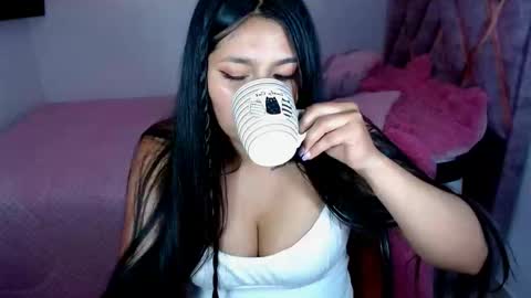 Snapshot of tania_rendon1 chatting on 21, 2, 2025 Tania online show from 21, 2, 2025