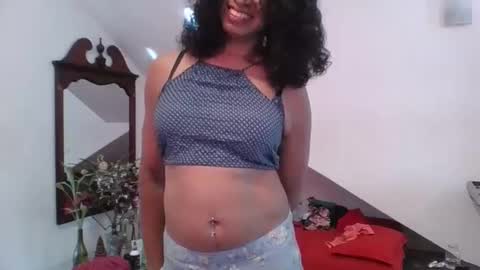 Snapshot of tanialopaz chatting on 8, 3, 2025 TaniaBitch online show from 8, 3, 2025