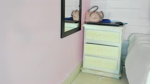 Tanisha  online show from 19, 2, 2025