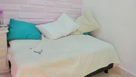 Tanisha  online show from 27, 2, 2025