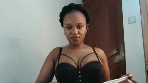 Snapshot of tannia004 chatting on 7, 4, 2026 tania online show from 7, 4, 2026
