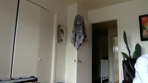 Dr. Love online show from 20, 2, 2025