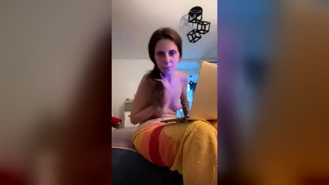 Snapshot of tanya_amelly chatting on 3, 8, 2026 Tanya online show from 3, 8, 2026