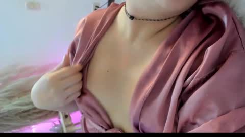 tara__ online show from 3, 12, 2025