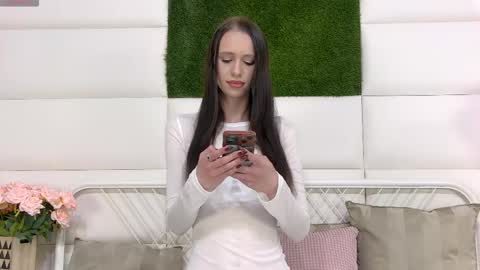 Snapshot of taraharriss chatting on 27, 4, 2026 taraharriss online show from 27, 4, 2026