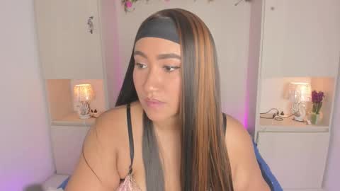  T A R A  online show from 1, 2, 2026