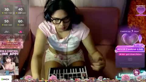 Snapshot of tashakai chatting on 10, 7, 2026 TashaKai online show from 10, 7, 2026