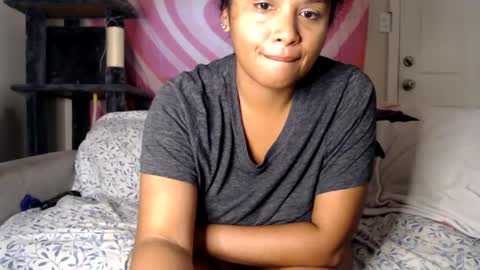 Snapshot of tasteekitty chatting on 28, 9, 2025 Tastee Kitty online show from 28, 9, 2025