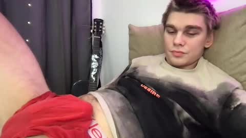 tasteithorny online show from 6, 3, 2025