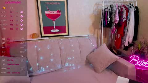 Snapshot of tasty__booty chatting on 8, 3, 2025 Ann online show from 8, 3, 2025