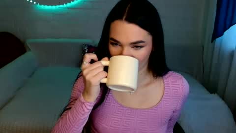 Snapshot of tasty_babyy chatting on 28, 11, 2025 tasty_babyy online show from 28, 11, 2025