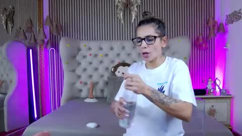 Snapshot of tastypatricia chatting on 11, 11, 2025 TastyPatricia online show from 11, 11, 2025