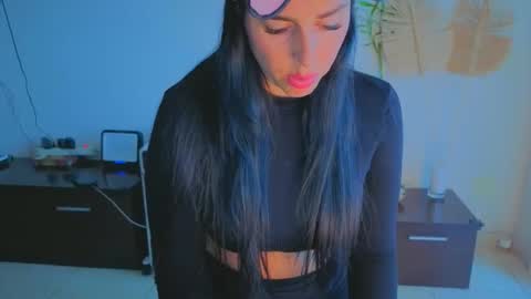 Snapshot of tatiana2224 chatting on 7, 11, 2025 tatiana2224 online show from 7, 11, 2025