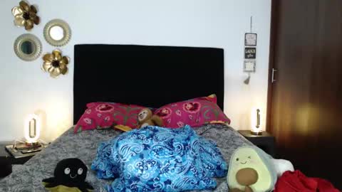 Snapshot of tatiana_monteros chatting on 21, 10, 2025 tatiana_monteros online show from 21, 10, 2025