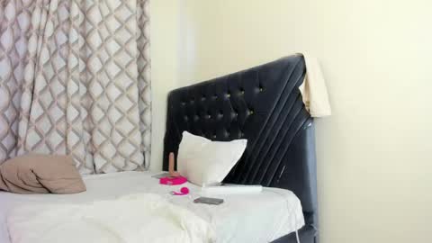 Snapshot of tatiana_storm chatting on 21, 3, 2026 tatiana_storm online show from 21, 3, 2026