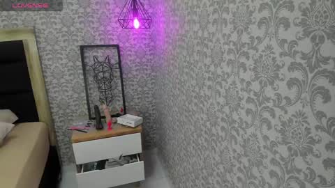 Snapshot of tatigold2 chatting on 11, 3, 2025 T A T I online show from 11, 3, 2025