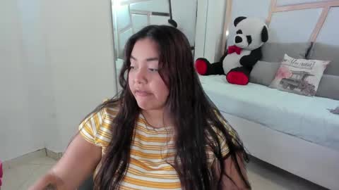 Snapshot of tatikanyx chatting on 8, 5, 2026 tatikanyx online show from 8, 5, 2026