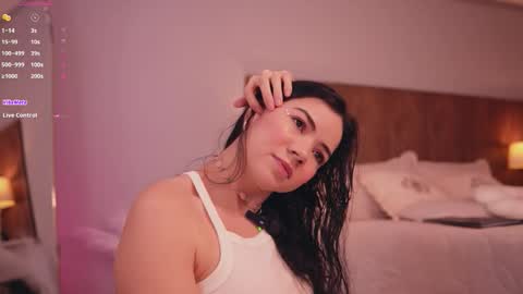 Snapshot of tatikiss_ chatting on 26, 11, 2025 Tatiana independent girl online show from 26, 11, 2025