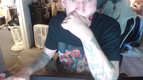 Snapshot of tattedhubs5 chatting on 18, 9, 2025 tattedhubs5 online show from 18, 9, 2025