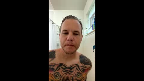 Snapshot of tattedupboyfun chatting on 5, 6, 2026 tattedupboyfun online show from 5, 6, 2026
