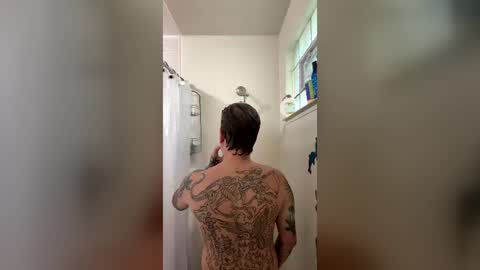Snapshot of tattedupboyfun chatting on 28, 6, 2026 tattedupboyfun online show from 28, 6, 2026