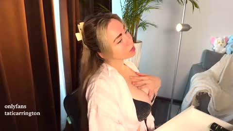 Snapshot of tatti_1 chatting on 4, 7, 2026 Tata online show from 4, 7, 2026