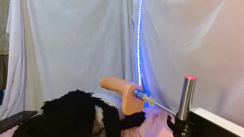 Katty badbitch online show from 8, 9, 2025