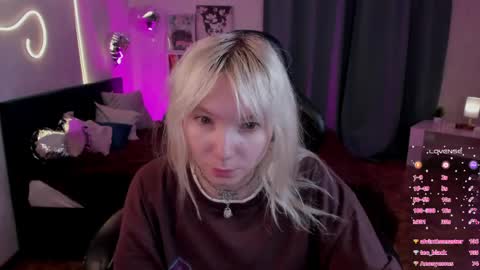 Snapshot of tattoo_artbaby chatting on 5, 6, 2026 tattoo_artbaby online show from 5, 6, 2026
