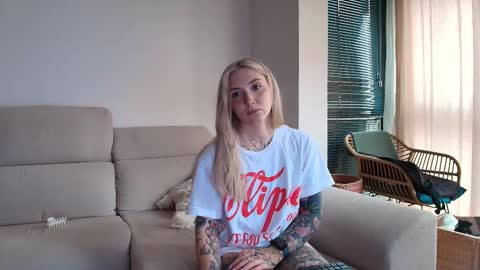 tattoobbgirl online show from 6, 2, 2026