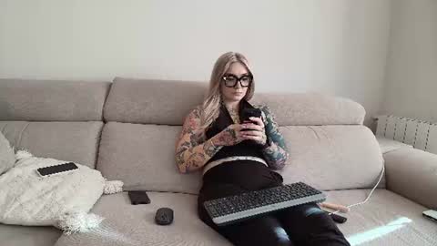 Snapshot of tattoobbgirl chatting on 14, 7, 2026 tattoobbgirl online show from 14, 7, 2026