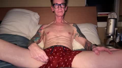 Snapshot of tattooed_love_boy chatting on 9, 3, 2025 tattooed love boy online show from 9, 3, 2025