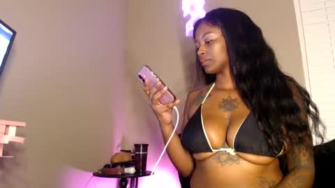 nyxxx online show from 17, 5, 2026