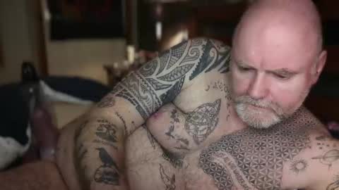 Snapshot of tattooeddilf01 chatting on 27, 4, 2026 Tattooeddilf 01 online show from 27, 4, 2026