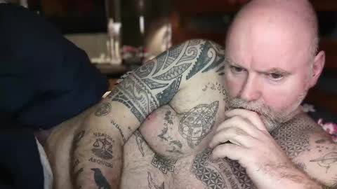 Snapshot of tattooeddilf01 chatting on 28, 4, 2026 Tattooeddilf 01 online show from 28, 4, 2026
