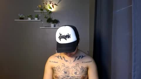 Snapshot of tattooguy1209 chatting on 17, 11, 2025 zareen online show from 17, 11, 2025