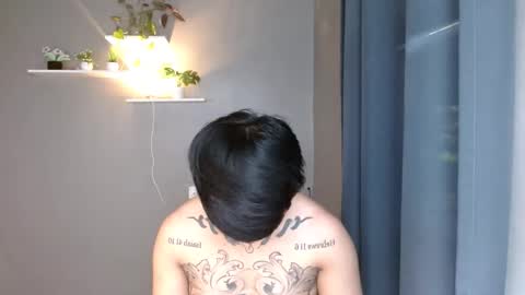 Snapshot of tattooguy1209 chatting on 19, 11, 2025 zareen online show from 19, 11, 2025