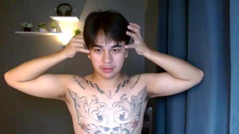 Snapshot of tattooguy1209 chatting on 24, 11, 2025 zareen online show from 24, 11, 2025