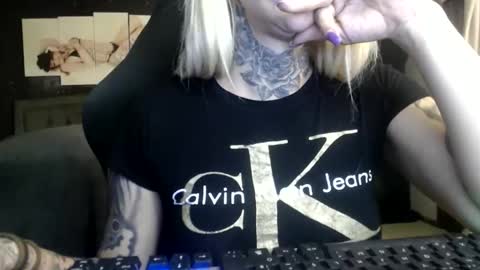 tatuada_safada online show from 27, 5, 2026
