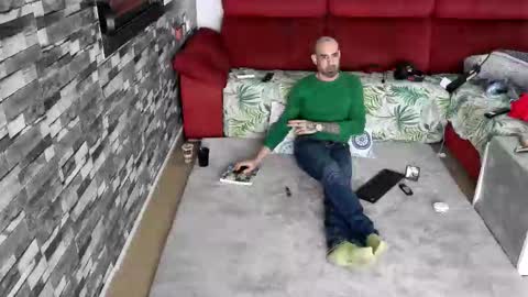 Tatuado20cm online show from 20, 12, 2025