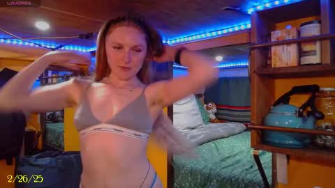 Snapshot of tatum__kahlo chatting on 26, 2, 2025 TATUM ALL MY LINKS online show from 26, 2, 2025