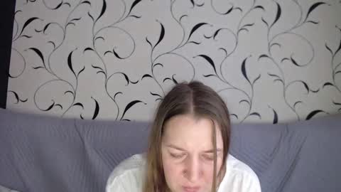 Snapshot of taxxxu chatting on 25, 10, 2025 Diana online show from 25, 10, 2025